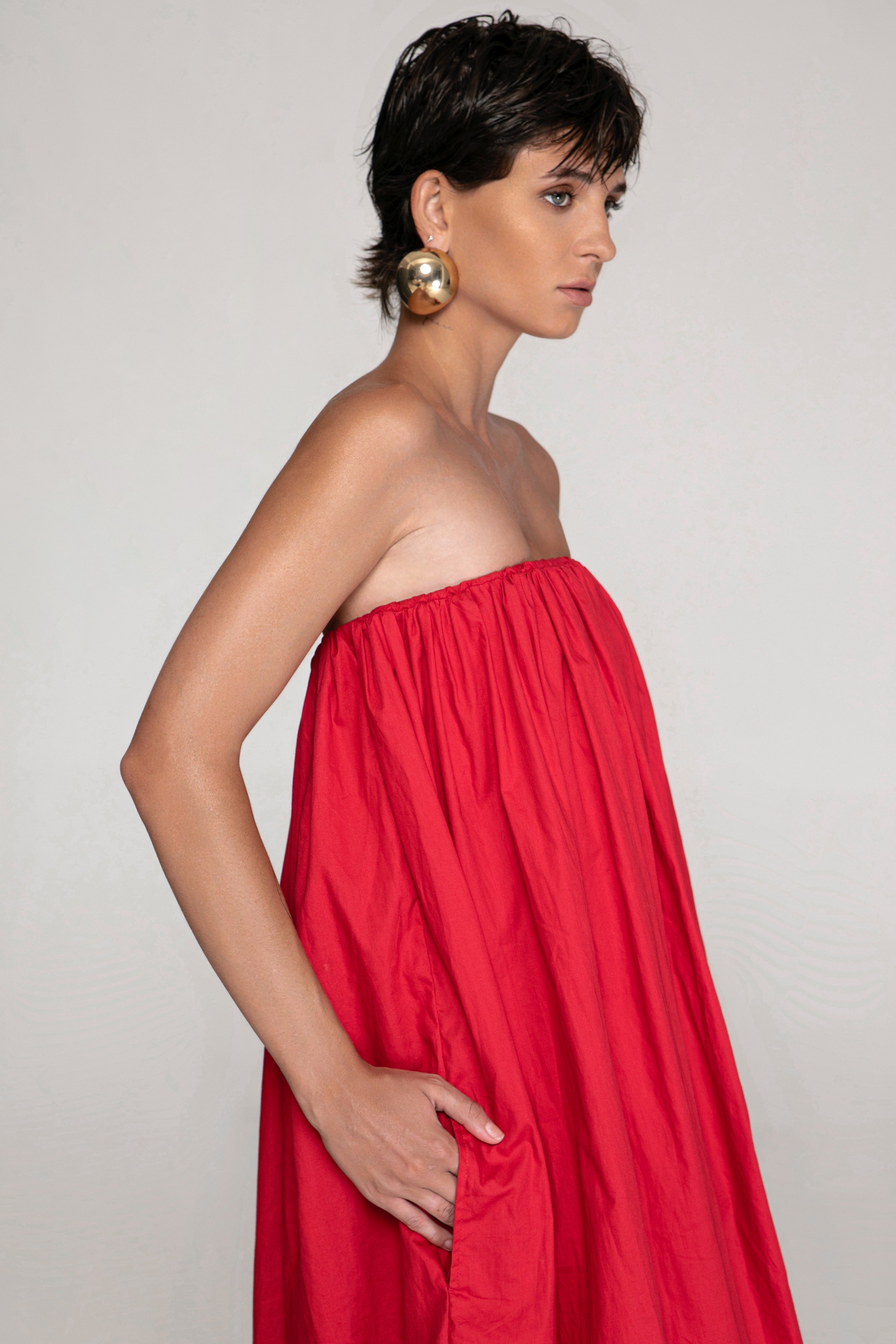 The Balloon Strapless Dress Red