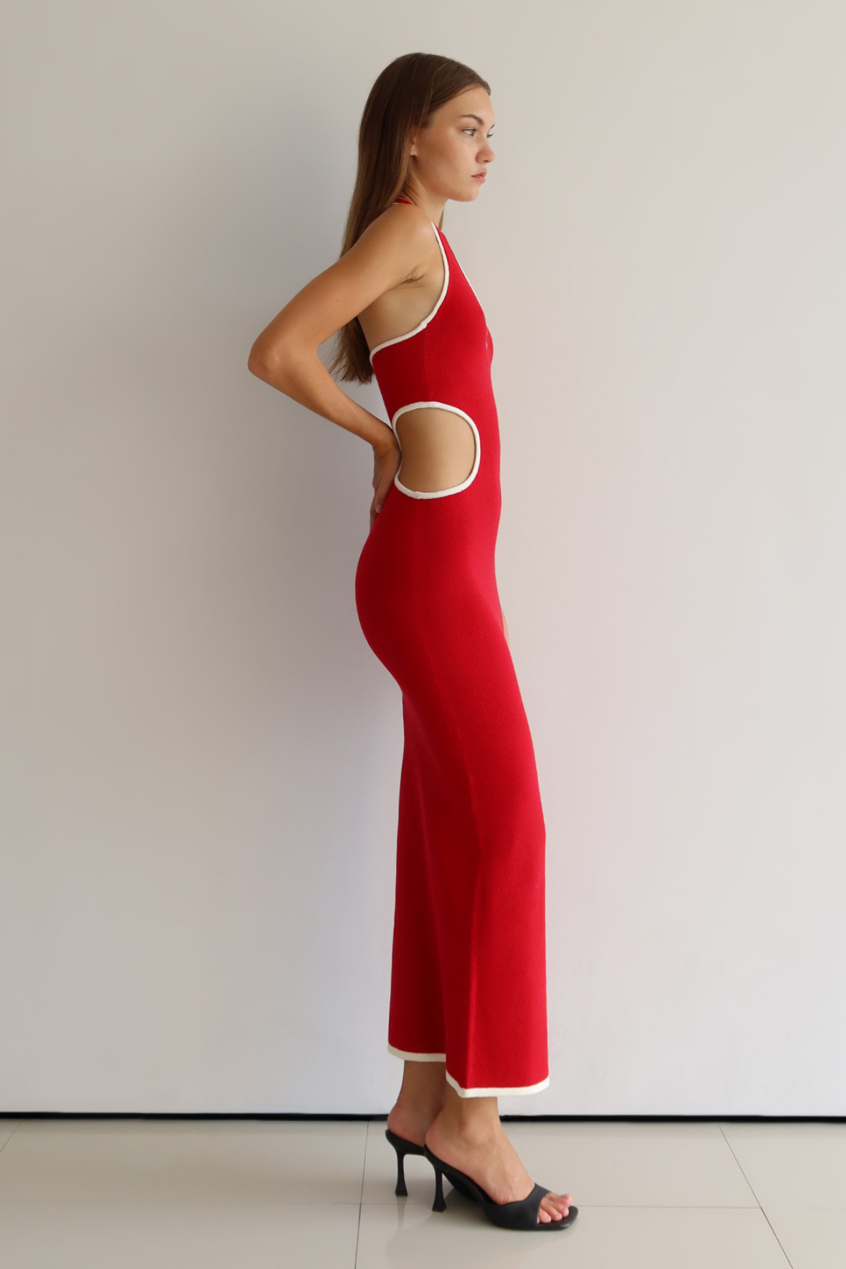 M. Cut-Out-Kleid
