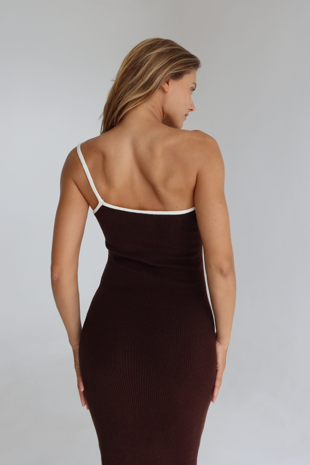 M. One Shoulder Dress Chocolate